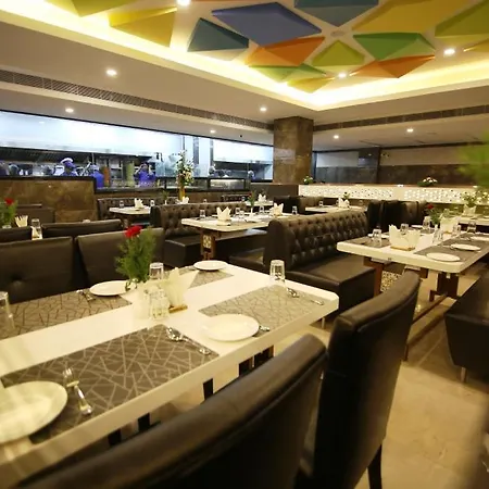 Savoury Business Hotel